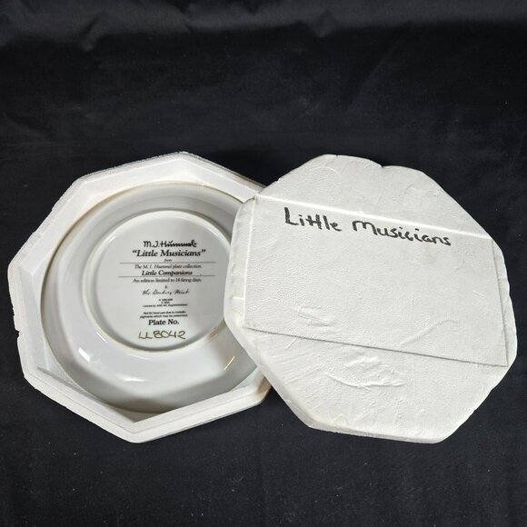 Danbury Mint 1990 Hummel Collector's Plate "Little Musicians" Little Companions - Picture 5 of 7
